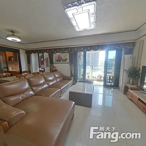 保利罗兰国际南向四房 精装家电齐 月租4200押二付一