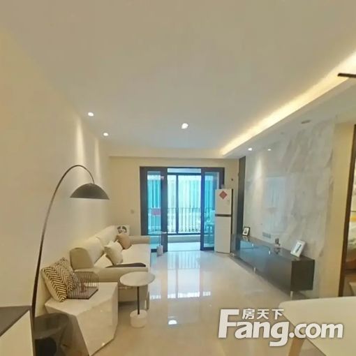 黄埔保利罗兰国际精装三房 东南向低层 家电齐全3700元