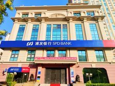 北京西站旁丶年租金213万丶门前带20个车位丶个人能买可自用