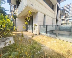 带四个车位 华侨城天鹅湖三期大别墅 南入户单边东中空厅 急售