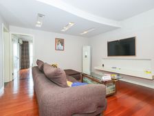 双南一北三房,居家装修,中间厅 近地铁 14号线 看房预约