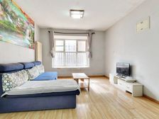 地铁200米,正规纯南两居室,原房主已断供,北理工书包房。