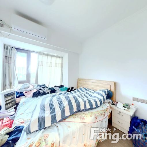 龙湖首开云峰原著 4室2厅 115.0平米