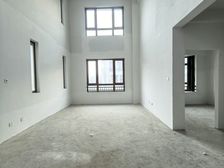 燕子推荐 西五环地铁河景别墅 实用380平 双观景台有花院!