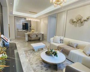 现房别墅丨绿城品质丨3号线正地铁口丨松雅湖畔丨永旺梦乐城旁!
