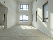 西五环地铁河景别墅(每层都可观河景)边户大花院大观景台!