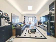 新挂笋盘 直卖绛价出售 精装入住少 着急用钱价格好谈