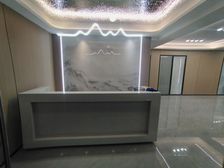 房东 全新装修 3个房间 能坐18人 155平 大了可选小的