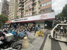 业主急售 海珠主干道临街金角铺!超大展示面 银行租户 无抵押
