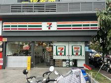 白云黄石!转角七字位铺(711)便利店 租22000一个月