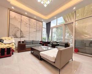 首付100万即可拿下与深圳相邻的双拼大别墅 带精装拎包入住