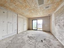 刚交房 圭塘河景观房 地段位置好 配套成熟