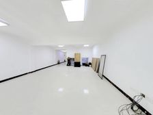 依云香溪别墅 精装修 实际面积400多平 有大庭院