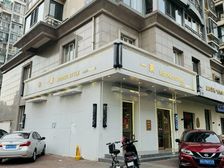大喆优选:年租25万!南开区把角铺王!带4个车位!有外摆区!