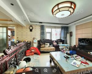 西工区 名门万象旁 上阳华府小区 精装修 三室 低价出售