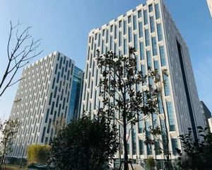 青浦核心区纯写字楼 5000平整层出售 单价仅12000元
