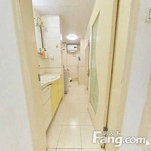河东彩丽园电梯房初次出租3居2350元