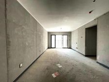 配套市 东海万科城市之光 高层朝南正规三房 出门即是超市