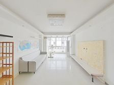 带露台新上复试三房,南北全面,诚心出售,