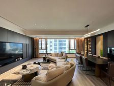 东外滩核心位置,大四房,带车位,豪装拎包住!业主出国急售