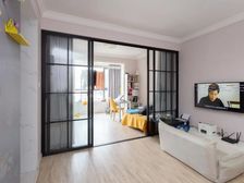 1房2厅。精装可拎包入住 带电梯 南北通透 高楼层采光充足