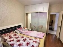 精装修带阁楼 买一颂一层 实用面积150 3方3卫