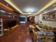 万科金色城市 临地铁 商业配套成熟 停车方便 电梯房