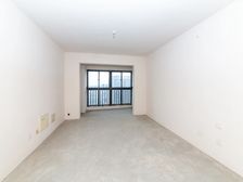 新南环新村,高层电梯房采光好,纯毛坯 随意装修,人车分流