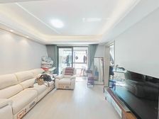 万科物业 近地铁临万达 万达板块 户型四居