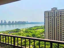 太湖颐景 毛坯湖景大四房 视野很好 全天采光 看房随时
