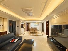 14年房龄+次顶楼带露台+视野开阔+商业配套齐全