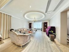 《拥金共1》翠泉别墅 6室2厅 311.53平