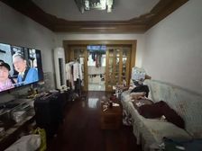 公捷苑精装修,房东急售,当居住融入环境,心也随之淡定