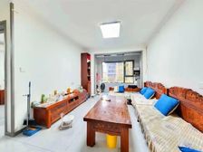 ,户型方正,小高层,家具家电齐全