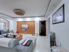 星汇园 4室2厅 301.21平