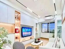 地铁0距离,现楼现租4000,带独立红本,随时可看房