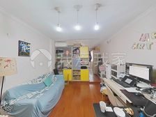 曹家渡板块,13号14号地贴100 朝南一房一厅 诚意出售