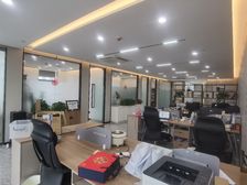 鑫盛大厦277平东南向(地铁6号线,带家具,高楼层)
