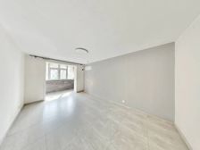 华章里3楼,精装修,双阳台,采光好,地采暖,总价低 房子是