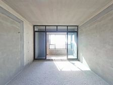鱼峰区 8中新叶城 联发嘉悦里现房 户型方正 视野好