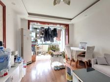 杨泰二村2室1厅 南北户型 小区前排 交通便利 有书包近地铁