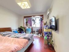 杨泰三村2室1厅 一改二 小区中间位置 满五年 可议价