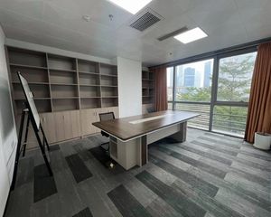 急卖 4500单价丨买海尔大厦 220平米丨带精装修 南向