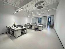 大华德必丨100平朝南带1隔断丨10工位老板间中小企业