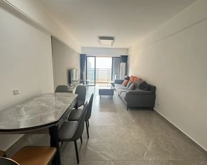 保利云海轩中层,精装三房,全屋家私家电,拎包入住