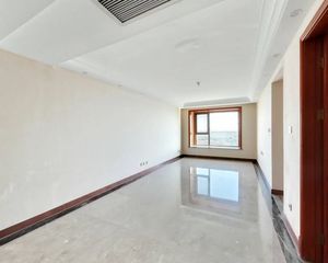 四环边次新小区江南府 顶层南向两居 明厨明卫 诚心出售 精装