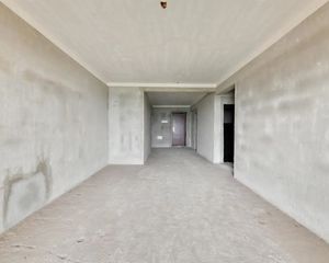 青花九龙-1 100.00m2 35 万