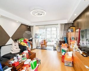 大两房 商业配套成熟 临地铁 南向采光好 精装可拎包入住