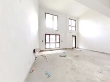 青龙湖次新别墅区 横向大面宽 南北双花院 毛坯房自由设计!