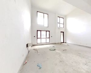 青龙湖次新别墅区 横向大面宽 南北双花院 毛坯房自由设计!